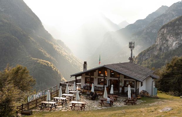 Riapre l'Alpe Campo di Rimasco: Natura, avventura e relax per tutti!