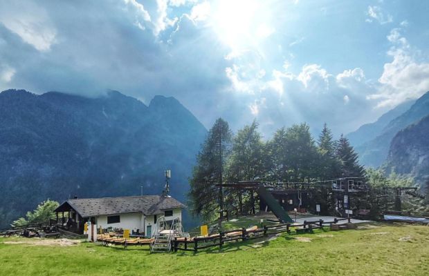 Un Weekend Indimenticabile: La Blogger 'Mamma in Viaggio' Visita l'Alpe Campo Rimasco